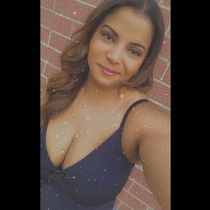 Meet your Posher, Cassandra